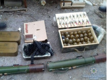 Склад боеприпасов обнаружили пограничники в прифронтовой полосе (фото)