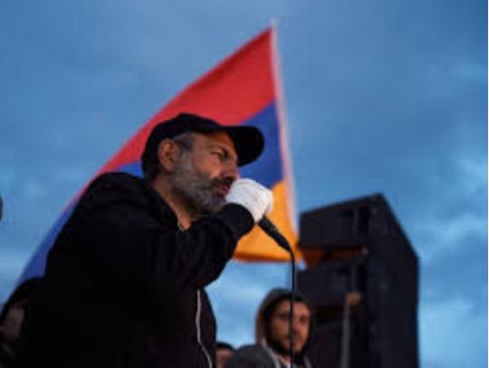 В Армении Пашинян призвал своих сторонников прекратить забастовки