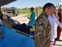 В Одессу прибыл борт с раненными в боях на востоке страны (фото)