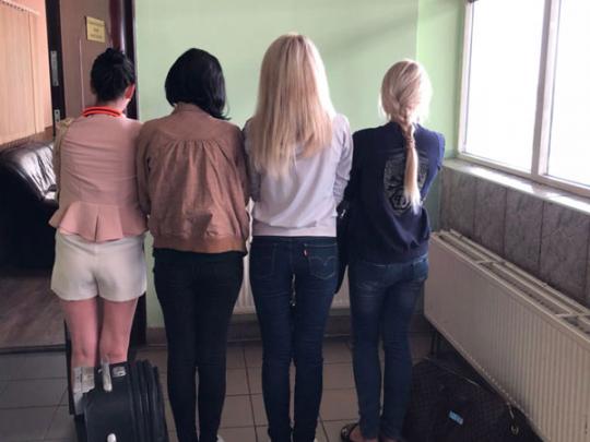 Украинки на границе