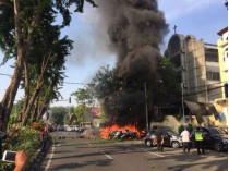 В Индонезии прогремели взрывы сразу в трех церквях (фото, видео)