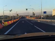 В Крыму к Керченскому мосту разрешили подъехать автомобилям (видео)