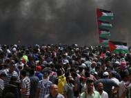 Израильские солдаты открыли огонь по палестинцам на границе с сектором Газа