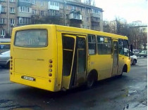 Транспортный коллапс в Черновцах: маршрутчики устроили бойкот 