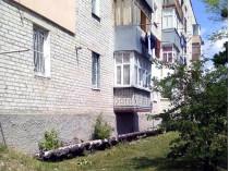 В Харькове 8-летний ребенок выжил после падения с пятого этажа