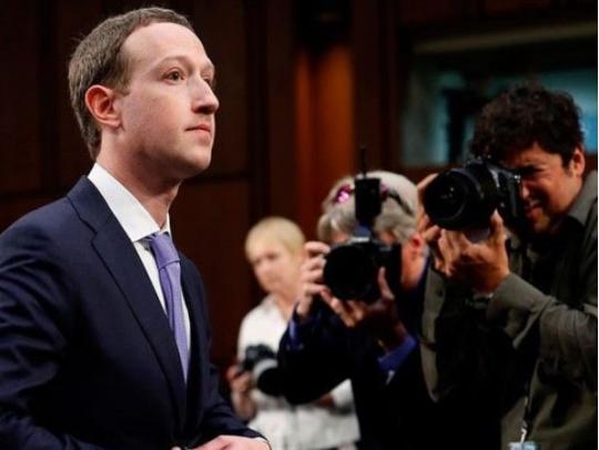 Марк Цукерберг извинился за ошибки Facebook