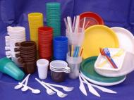 Еврокомиссия предложила запретить одноразовую пластиковую посуду