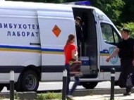 Полиция ищет женщину — «минера» киевского рынка на «Лесной»