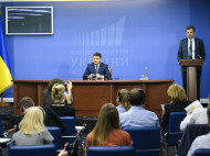 Санкции против РФ нужно усиливать, — Гройсман