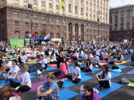 Посол Индии проведет в Киеве практику в честь Дня Йоги
