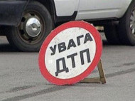 Внедорожник нардепа влетел в стоящее авто: пострадал один человек (дополнено, фото)