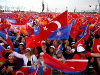Предвыборный митинг в Турции