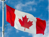 Посол показал смену караула у канадского парламента под казацкую песню