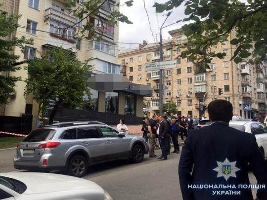 Стрельба возле ресторана азербайджанской кухни «Долма» в Киеве