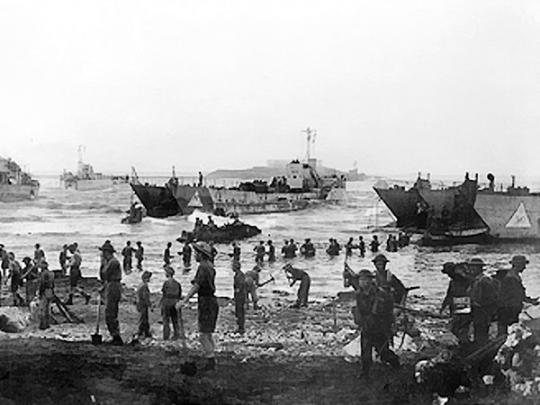 Высадка британских войск на сицилийском побережье