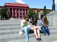 В Украине сократился объем бюджетных мест в вузах 