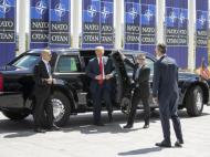 Отчитав в Брюсселе Меркель и Столтенберга, Трамп полетел в Лондон к Елизавете II (фото)