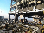 Весь ужас войны: в сеть попали неизвестные ранее фото разрушенного Донецкого аэропорта