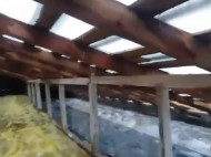 Ливень затопил школу без крыши под Киевом: в сети появилось страшное видео