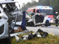 В Германии в крупное смертельное ДТП попали сразу десять машин