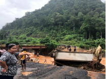 Разрушение плотины в Лаосе
