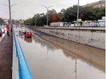 Затопленный район метро «Дорогожичи» в Киеве