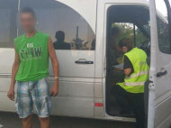Под кайфом: отдыхающих в Одессу вез водитель-наркоман 