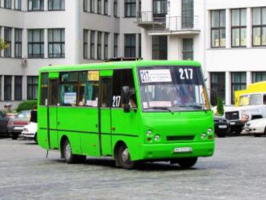 Маршрутный автобус в Харькове