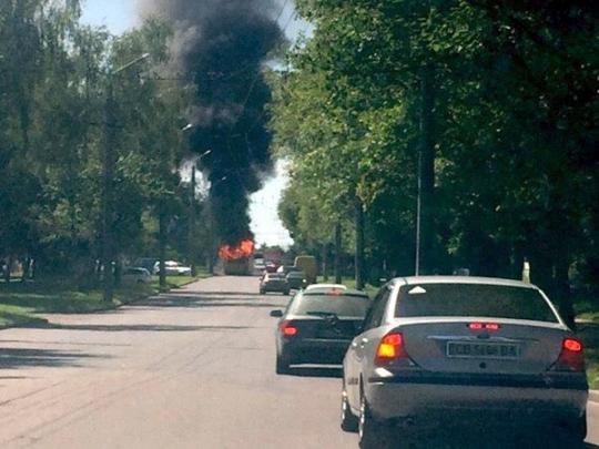 Сгоревший автобус в Чернигове
