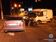 В ночном ДТП в Одессе погиб иностранец, шесть человек в больнице