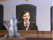 Судья Владислав Девятко