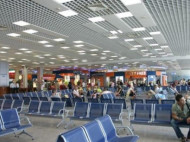 Сотни туристов застряли в "Борисполе" в ожидании рейса в Турцию (видео)