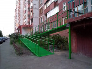 В Харькове после скандала таки установили пандус для спортсменки-колясочницы: в сети показали фото