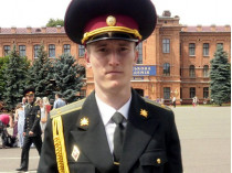 Герой Украины лейтенант Олег Довгий