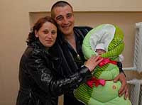 Вчера из киевской больницы «охматдет» выписали малышку, которая при рождении весила всего 460 граммов!