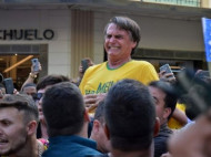 Фаворита президентских выборов подрезали на митинге избирателей (фото, видео)