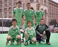 Игрока, забившего три гола в финале всеукраинского школьного чемпионата по футболу «djuice гол 2008», посоветовали отдать в национальную сборную. В качестве «спонсорской» помощи