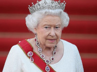 СМИ узнали, кому королева Елизавета передаст престол (фото)