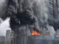 В центре Киева произошел пожар в элитной новостройке (фото, видео)