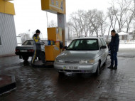 Цена нефти побила рекорд — что будет с бензином в Украине