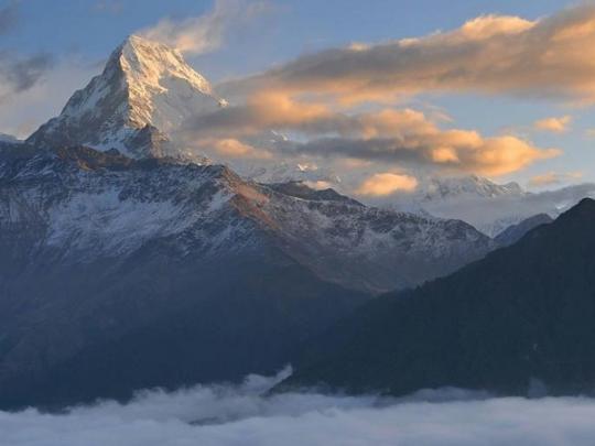 Гора в Непале