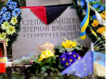 могила Степана Бандеры в Мюнхене