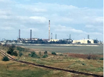 Завод «Крымский титан»