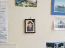 Портрет Захарченко в кабинете преподавателя Одесской моракадемии