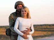 История любви: боец ВСУ сделал предложение известной актрисе, с которой познакомился на передовой