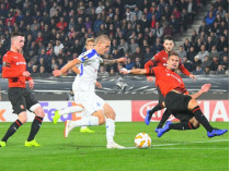 «Динамо» в меньшинстве на выезде вырвало победу у «Ренна» в матче Лиги Европы