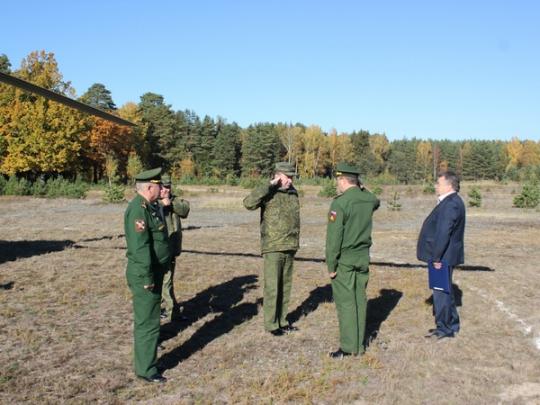российские военные на территории новой базы