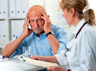 По каким признакам можно заподозрить, что у человека инсульт, — рассказывает врач