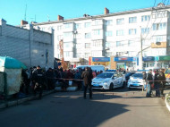 Неизвестный вымогатель "заминировал" три вокзала в Житомире, требуя выкуп (фото)