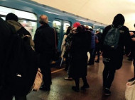 У спикера ГПУ в киевском метро украли бутерброды